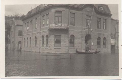 Bilde av flommen i Skien i 1927; Hjellen