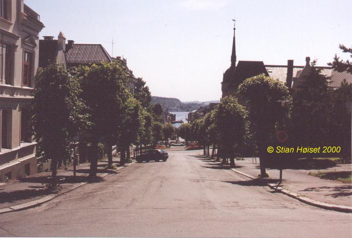 Bilde av Skien sett sydover fra kirken